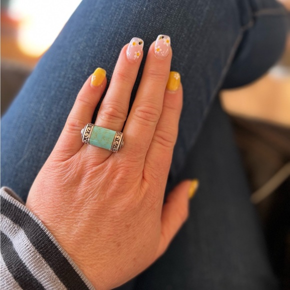 Vintage Jewelry - Vintage Turquoise Ring
